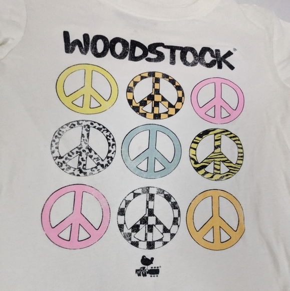 Woodstock Tee Featuring Multicolored Peace Signs Medium - Picture 6 of 6